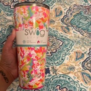 Swig 32 oz tumbler